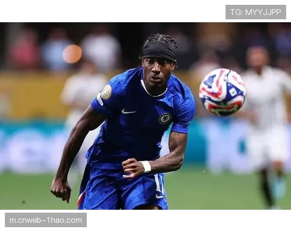 马杜埃凯替补登场献两次助攻 助枪手终结三轮不胜